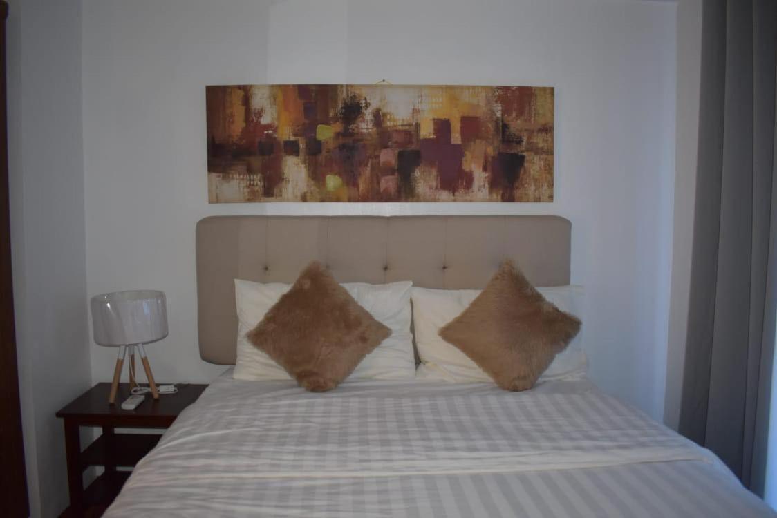 Affordable Makati Apt Манила Экстерьер фото